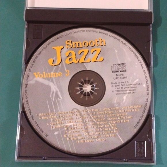 Smooth Jazz 3 x CD Box Set United Audio Entertainment (UAE) 2000‎ - Picture 7 of 8